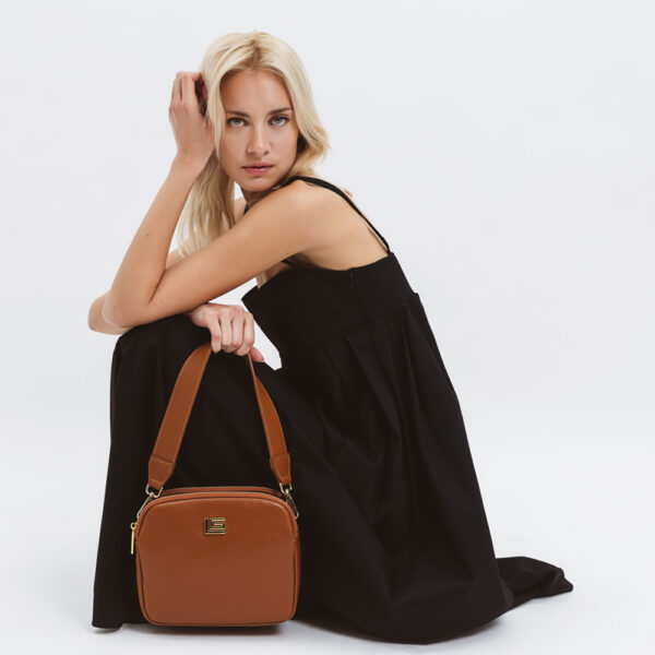 GUY LAROCHE ΔΕΡΜΑΤΙΝΗ ΓΥΝΑΙΚΕΙΑ ΤΣΑΝΤΑ CROSSBODY ΤΑΜΠΑ