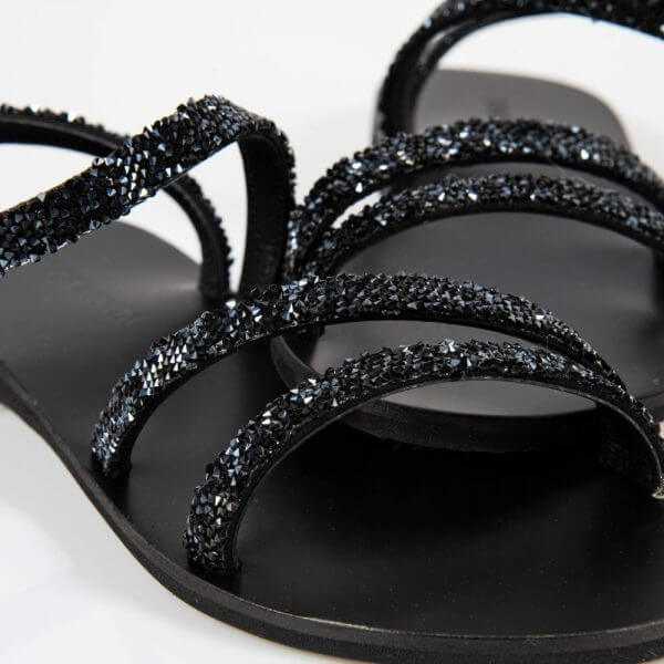 SOFIA MANTA SM122 BLACK CROSS STRAP SANDALS