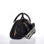 GUESS MILDRED HWQA8962060 ΤΣΑΝΤΑ BOWLER ΜΑΥΡΗ