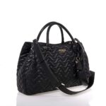 GUESS MELISANDRA ΓΥΝΑΙΚΕΙΑ ΤΣΑΝΤΑ ΧΕΙΡΟΣ ΜΑΥΡΗ