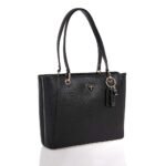 GUESS NOELLE II ΓΥΝΑΙΚΕΙΑ ΤΣΑΝΤΑ ΩΜΟΥ ΜΑΥΡΗ