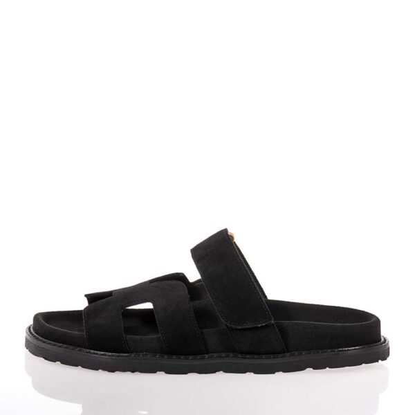 KOMIS AND KOMIS ΓΥΝΑΙΚΕΙΑ ΜΑΥΡΑ ΔΕΡΜΑΤΙΝΑ SLIDES